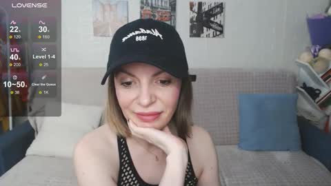 kiramartins cat online show from November 7, 7:05 pm