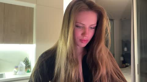 Kira online show from April 9, 7:41 pm