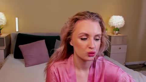 Kira online show from February 6, 9:13 am