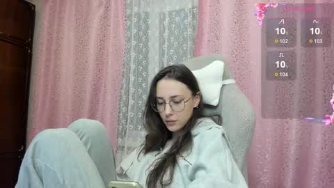 Asty online show from October 16, 4:01 am