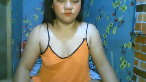 Snapshot of kiss_me_loves chatting on March 1, 12:50 am kiss_me_loves online show from March 1, 12:50 am