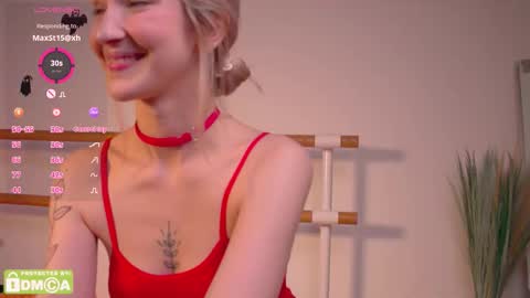 Snapshot of kisskiss_muah chatting on November 1, 3:00 pm Kate online show from November 1, 3:00 pm