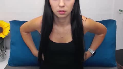 LuisaLove online show from January 13, 7:16 am