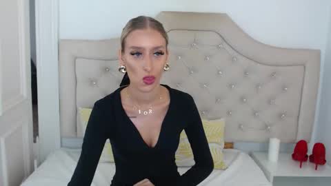 Snapshot of kissnatalie chatting on September 29, 11:09 am Natalie online show from September 29, 11:09 am