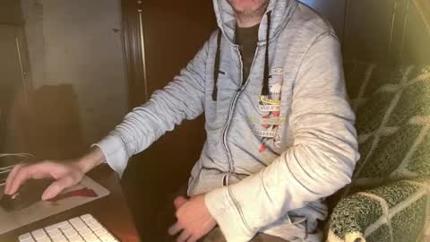 kissofbanned1983 online show from February 21, 9:56 am