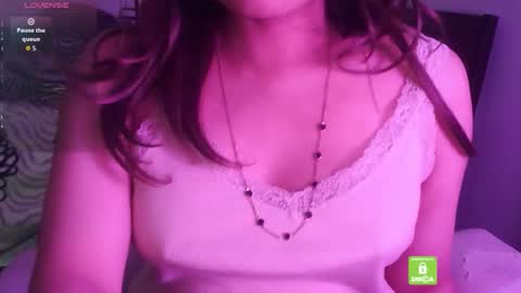 J online show from February 11, 8:23 pm