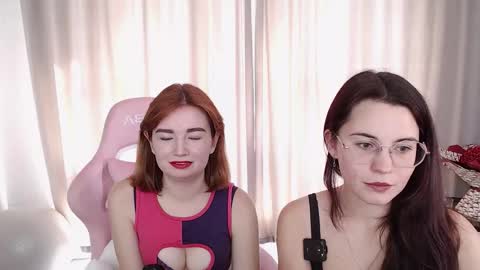 Snapshot of kisulya_meow246 chatting on September 25, 10:22 am Vikki Rose online show from September 25, 10:22 am