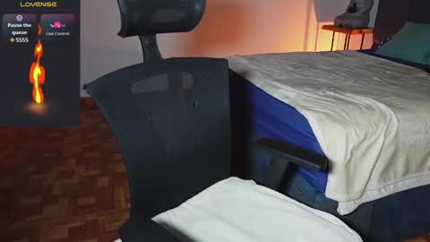 kite__ online show from March 29, 2:19 pm