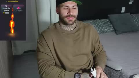 kite__ online show from February 9, 2:15 am