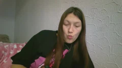 kiti_kitiss online show from December 15, 8:05 pm