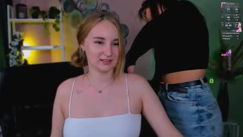 kitniss online show from September 24, 5:52 pm