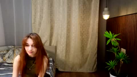 The sexy fox Kitsune online show from October 14, 8:23 pm