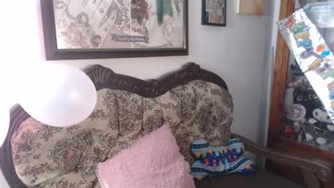 Ari Keimiwrights  online show from October 27, 3:39 am