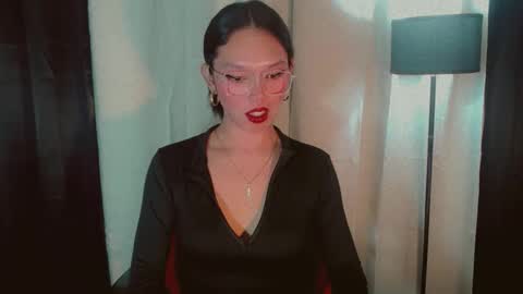 Snapshot of kitteylovesyou chatting on September 29, 5:17 am KITTY online show from September 29, 5:17 am