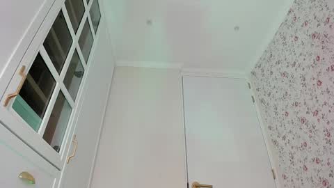 sophie online show from March 27, 7:04 pm