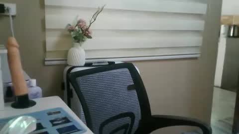 kitty_fussy online show from February 14, 6:27 am