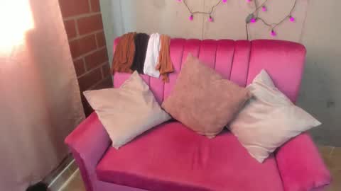 kitty rose online show from February 14, 2:09 pm