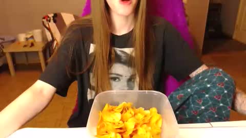 KittyloveMoon online show from April 10, 9:08 pm