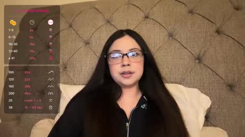 Snapshot of kittymia8 chatting on January 26, 5:56 am mia online show from January 26, 5:56 am
