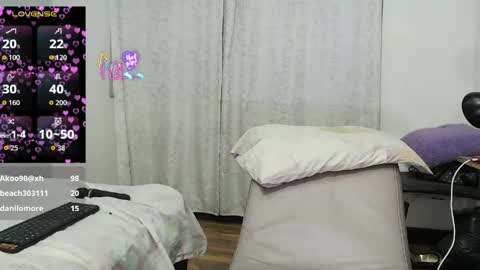 kittywhiteass online show from April 1, 11:11 am