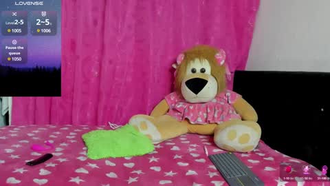Snapshot of kity77 chatting on February 8, 3:08 am kity77 online show from February 8, 3:08 am