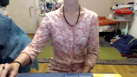 Snapshot of kiuminberry chatting on September 27, 12:58 pm KiuminBerry online show from September 27, 12:58 pm