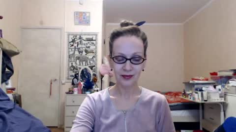 Snapshot of kiuminberry chatting on December 25, 9:56 am KiuminBerry online show from December 25, 9:56 am