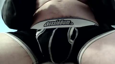 Snapshot of kiwibulge123 chatting on March 5, 3:18 am kiwibulge123 online show from March 5, 3:18 am