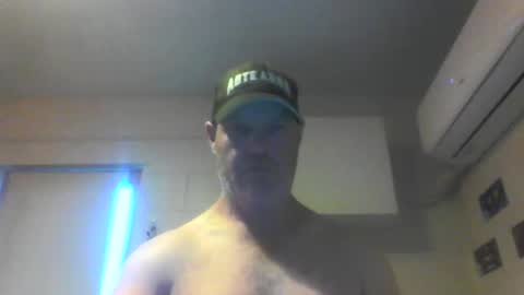 kiwiguy19773 online show from January 14, 7:27 am