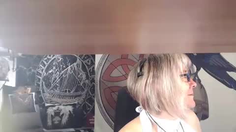 Michelle online show from September 15, 6:26 am