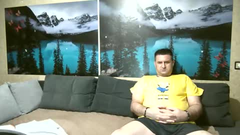 Snapshot of kleosnow chatting on September 13, 6:32 pm Kleosnow online show from September 13, 6:32 pm