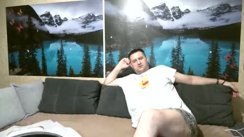 Snapshot of kleosnow chatting on September 8, 4:06 pm Kleosnow online show from September 8, 4:06 pm