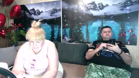 Snapshot of kleosnow chatting on February 26, 6:37 pm Kleosnow online show from February 26, 6:37 pm