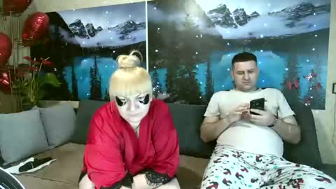 Snapshot of kleosnow chatting on March 1, 8:02 am Kleosnow online show from March 1, 8:02 am