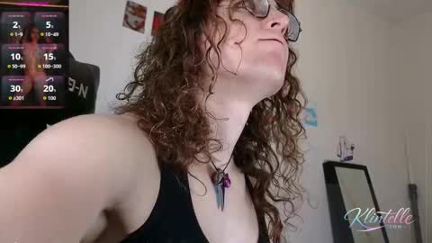 Klintelle Moore online show from February 18, 4:34 am