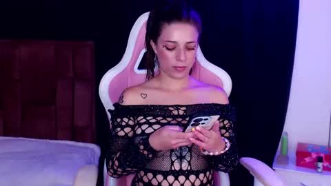 Snapshot of kloe_28 chatting on March 7, 2:25 am Kloe online show from March 7, 2:25 am