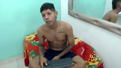 Snapshot of kloe_matias chatting on September 19, 3:32 am kloe matias online show from September 19, 3:32 am