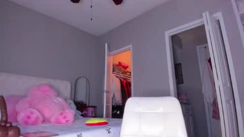 kloewandan online show from April 8, 2:25 am