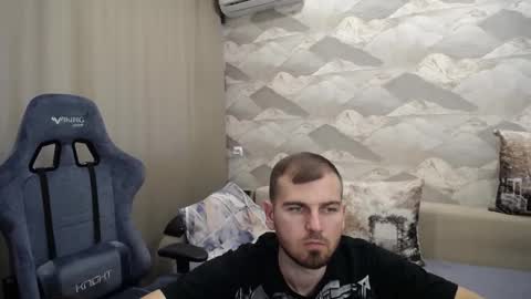 Snapshot of knight_5 chatting on September 17, 1:14 pm Carter. online show from September 17, 1:14 pm