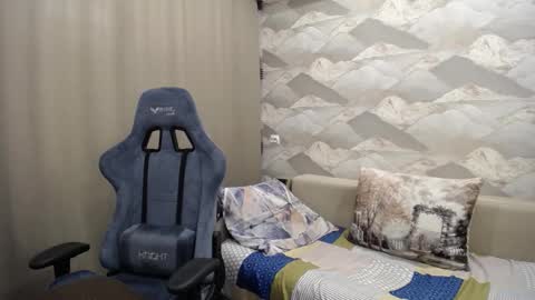 Snapshot of knight_5 chatting on October 7, 9:16 am Carter. online show from October 7, 9:16 am