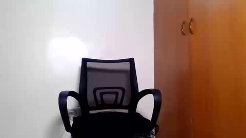 knight_nurse69 online show from October 20, 6:57 pm