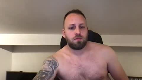 hugo online show from February 17, 11:00 pm