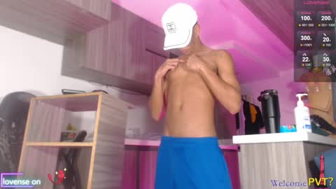 Snapshot of koljei_ chatting on October 9, 6:19 am JEI Independent Model online show from October 9, 6:19 am