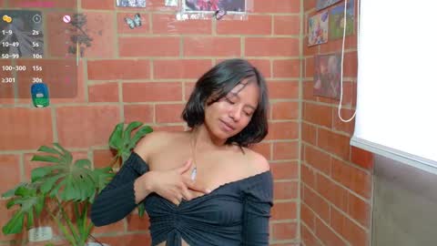 Snapshot of komatsu_ chatting on March 11, 11:47 pm Komatsu Lilith online show from March 11, 11:47 pm