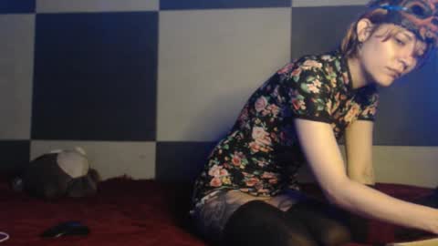 Snapshot of konekokawai chatting on October 9, 6:13 pm konekokawai online show from October 9, 6:13 pm