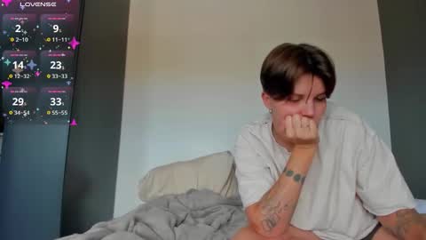 Twiix online show from November 9, 9:28 pm