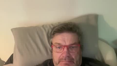 Snapshot of kovapoika chatting on October 13, 2:52 pm kovapoika online show from October 13, 2:52 pm