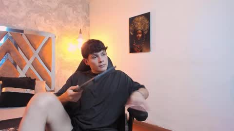 Kraven online show from March 1, 4:39 am