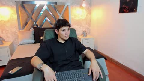 Snapshot of kraven_lust chatting on September 23, 3:00 am Kraven online show from September 23, 3:00 am