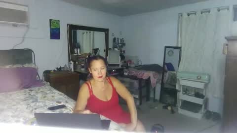kreamyk420 online show from October 17, 10:30 am